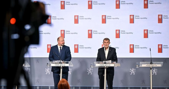 Andrej Babiš (ANO) na jednání vlády, prvním po komunálních volbách (12.10.2026)