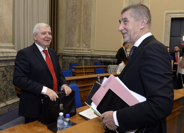 Premiér Andrej Babiš (ANO) s guvernérem ČNB Jiřím Rusnokem