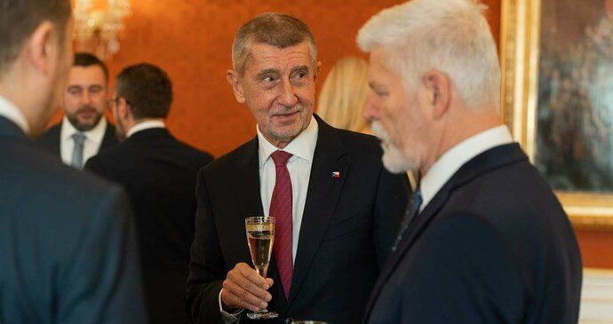 Jmenování Andreje Babiše (ANO) premiérem (9.12.2025)