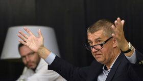 Andrej Babiš při setkání s novináři během filmového festivalu ve Varech