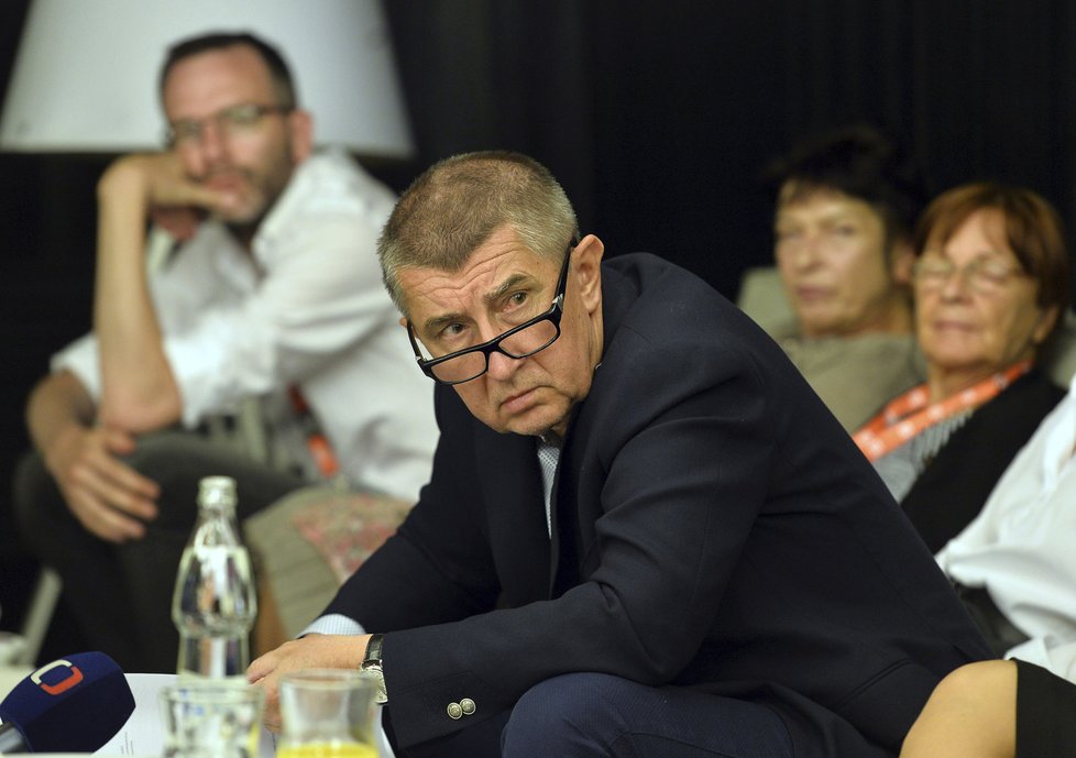 Andrej Babiš při setkání s novináři během filmového festivalu ve Varech