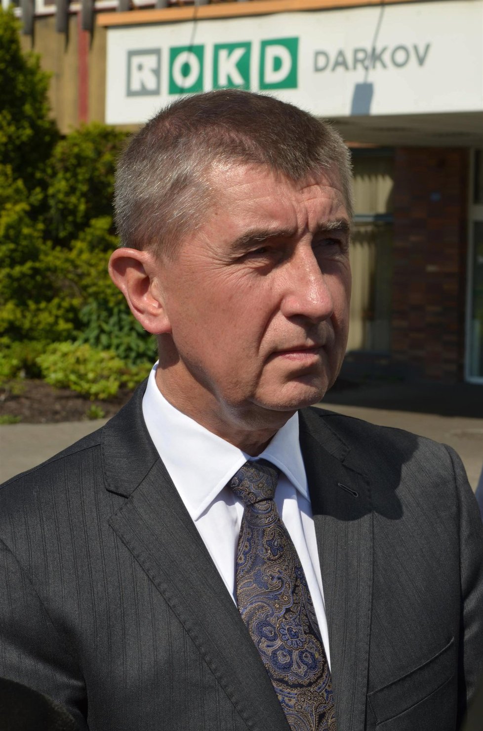 Ministr financí Andrej Babiš při návštěvě Dolu Darkov hovořil s odboráři a horníky z OKD (7. 6. 2016).