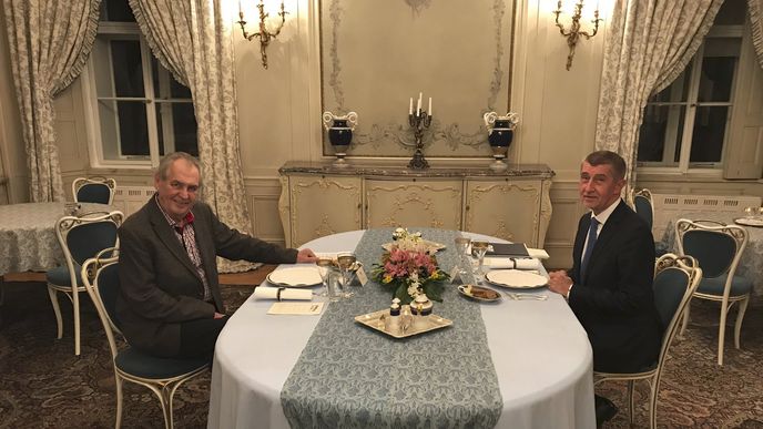 Andrej Babiš navštívil v Lánech Miloše Zemana (28.1.2019) Andrej Babiš navštívil v Lánech Miloše Zemana (28.1.2019)