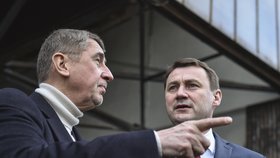 Andrej Babiš s hejtmanem Martinem Půtou při někdejším vládním výjezdu do Libereckého kraje