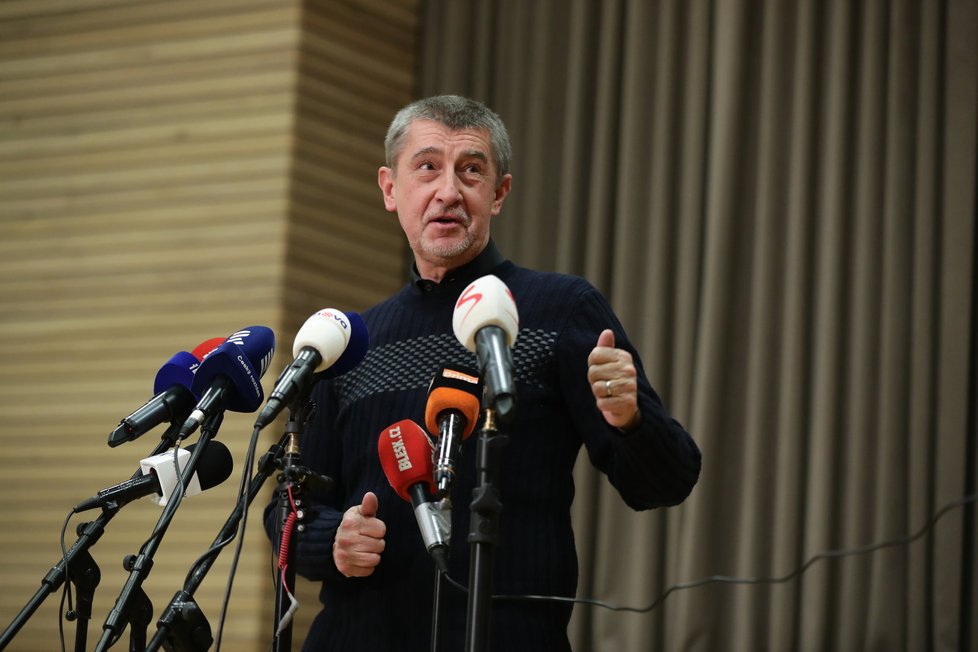 Andrej Babiš komentoval vítězství Miloše Zemana ve 2. kole prezidentských voleb v Sokolovně v Průhonicích