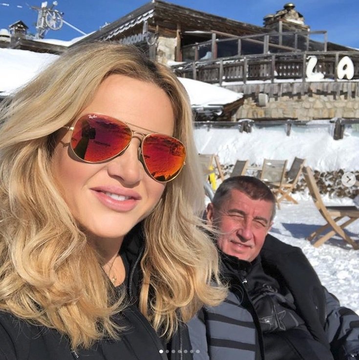Andrej Babiš na zimní dovolené v únoru 2019: S manželkou Monikou vyrazili do Alp