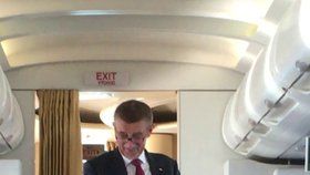 Andrej Babiš na palubě vládního speciálu při cestě do USA