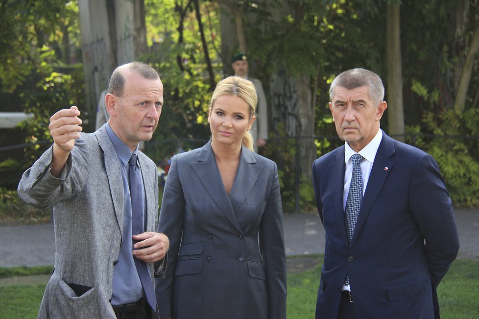 Andrej Babiš s manželkou Monikou během návštěvy Berlína (5.9.2018)