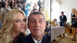 Babiš s Monikou: SELFIE z volební místnosti. Babišová volila dvakrát!