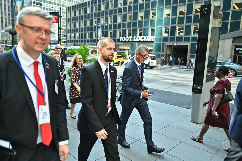 Premiér Andrej Babiš (ANO) vyrazil po New Yorku pěšky