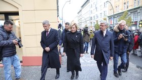 Zástupci ANO na Národní třídě: Andrej Babiš, Alena Schillerová a Karel Havlíček (17.11.2022)