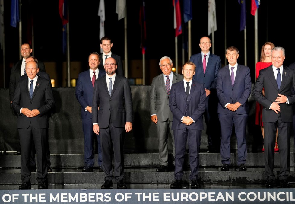 Andrej Babiš se zúčastnil summitu ve Slovinsku. Lídři členských států EU jednali o obraně, vztazích s Čínou i zvyšování energií