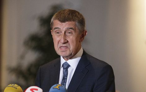 Andrej Babiš na tiskovce ve Sněmovně po hlasování o nedůvěře vládě (23.11.2018)