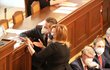 Jednání o nedůvěře vládě: Alena Schillerová a Ivan Bartoš (3.6.2021)