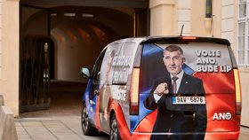 Andrej Babiš (ANO) vyrazil na Hrad na jednání s Petrem Pavlem (27.10.2025)