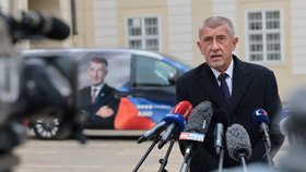 Andrej Babiš (ANO) vyrazil na Hrad na jednání s Petrem Pavlem (27.10.2025)