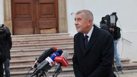 Andrej Babiš (ANO) vyrazil na Hrad na jednání s Petrem Pavlem (27.10.2025).