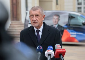 Andrej Babiš (ANO) vyrazil na Hrad na jednání s Petrem Pavlem (27.10.2025).