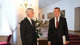 Prezident Petr Pavel a premiér Andrej Babiš (ANO) se na dnešní schůzce na Hradě opět neshodli na tom, jak by mělo vypadat složení české delegace na červencovém summitu Severoatlantické aliance (NATO) v Ankaře.