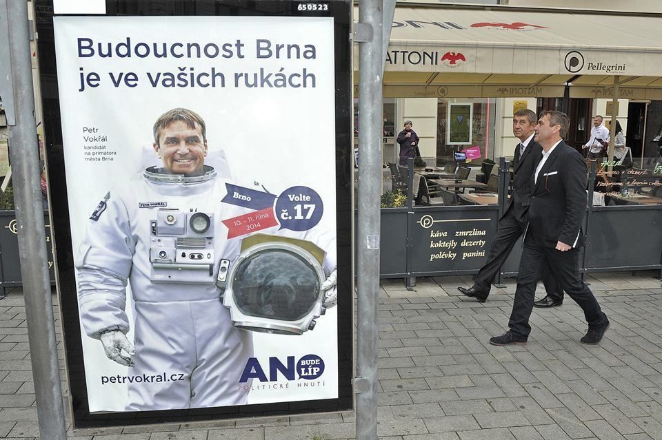 2014 - Andrej Babiš doprovodil v Brně v rámci kampaně jedničku ANO Petra Vokřála.