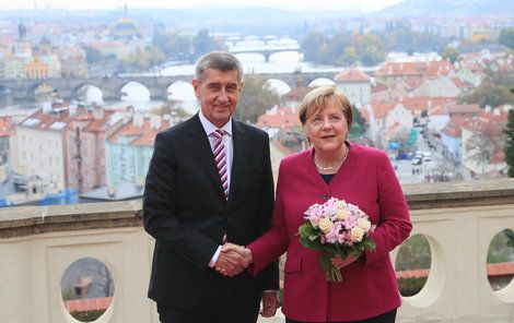 Andrej Babiš přivítal v Praze německou kancléřku Angelu Merkelovou