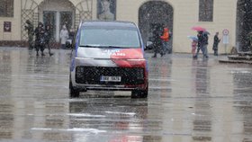 Andrej Babiš (ANO) přivezl prezidentovi Pavlovi seznam adeptů na ministry (26.11.2025)