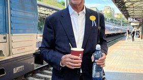 Andrej Babiš během výjezdu ANO do Ústí nad Labem (květen 2023)