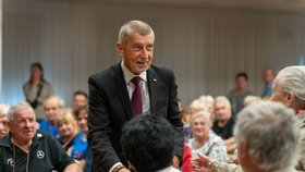 Andrej Babiš (ANO) při setkání s voliči v Karviné (květen 2026)