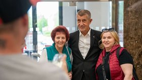 Andrej Babiš (ANO) při setkání s voliči v Ostravě (květen 2026)