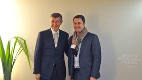 Český předseda vlády v demisi Andrej Babiš (vlevo) zahájil 25. ledna 2018 setkáním s lucemburským premiérem Xavierem Bettelem (vpravo) svůj program na Světovém ekonomickém fóru v Davosu.