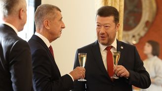 Premiér ve vleku extremistů: Okamura a SPD jsou na koni a přerůstají Babišovi přes hlavu Premiér ve vleku extremistů: Okamura a SPD jsou na koni a přerůstají Babišovi přes hlavu