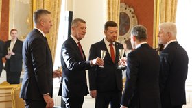 Jmenování Andreje Babiše premiérem: Slavnostní přípitek (9. 12. 2025)