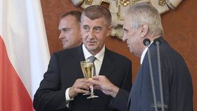 Babiš podruhé premiérem: Jmenování Milošem Zemanem, který tak prý splnil svůj slib.