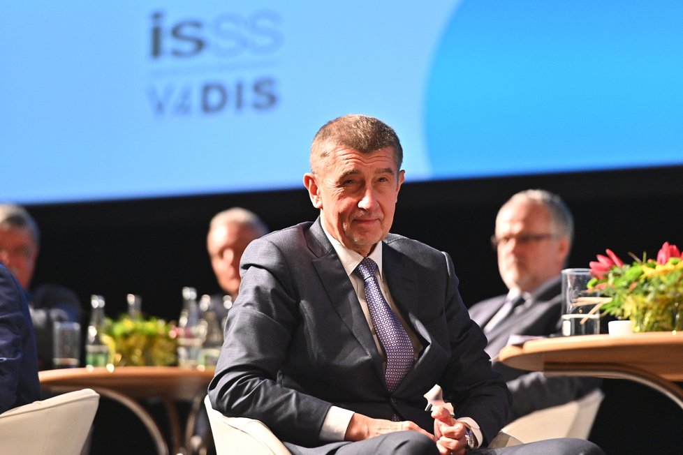 Andrej Babiš na konferenci Internet ve státní správě a samosprávě