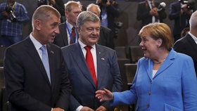 Babiš na summitu NATO v Bruselu: S Merkelovou a Porošenkem