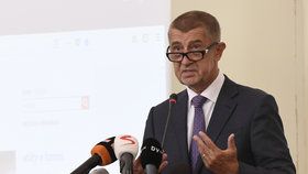 Premiér Andrej Babiš (ANO) na poradě vedoucích zastupitelských úřadů ČR v zahraničí (27. 8. 2018)