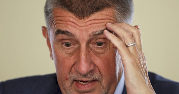 Neziskovky na ráně a výstřely na „sluníčkáře“: Babiš chce analýzu jejich peněz