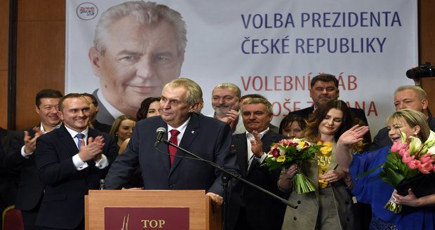 Zeman ovlivní koaliční jednání, čeká Jelínek. Proč Babiš chyběl ve „fanklubu“?