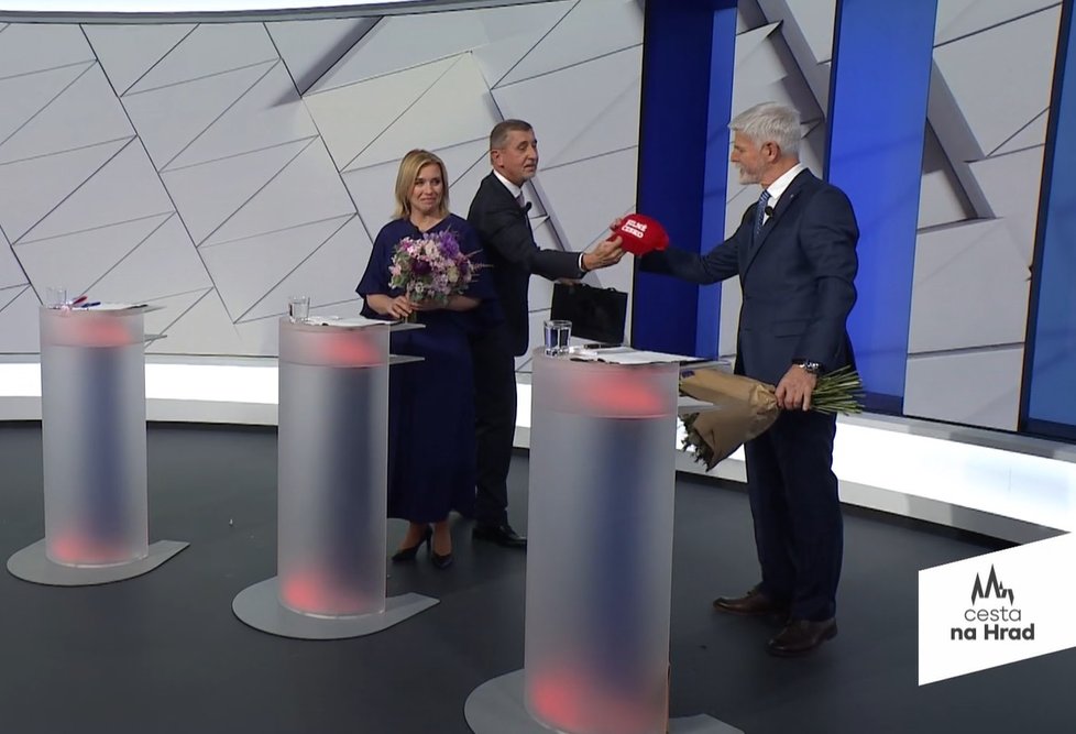 Andrej Babiš vyrazil do předvolební debaty s Danuší Nerudovou a Petrem Pavlem na TV Nova (12.1.2023)