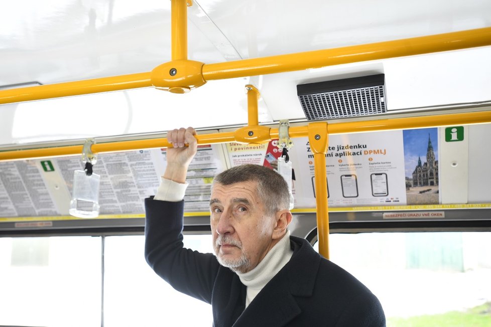 Andrej Babiš vyrazil tramvají do Jablonce