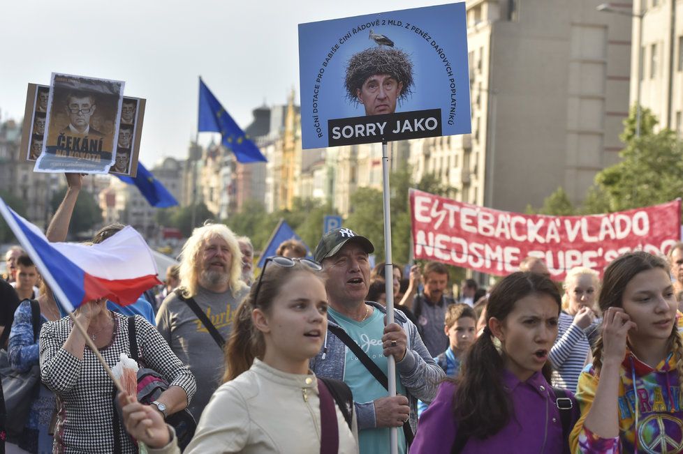 Protest proti Andreji Babišovi a vládě s podporou KSČM (9. 5. 2018)