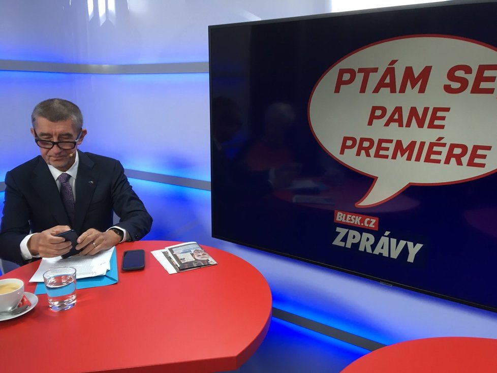 Premiér Andrej Babiš ve studiu Blesku (8. 10. 2019)