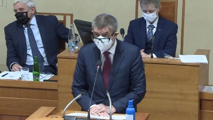 Premiér Andrej Babiš (ANO) v Senátu během jednání o daňovém balíčku (10.12.2020)