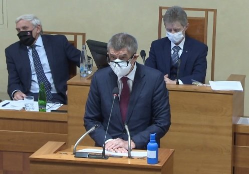 Premiér Andrej Babiš (ANO) v Senátu během jednání o daňovém balíčku (10.12.2020)