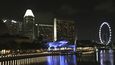 Pohled na noční Singapur