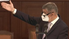 Premiér Adnrej Babiš (ANO) při interpelacích ve Sněmovně (16.9.2021)