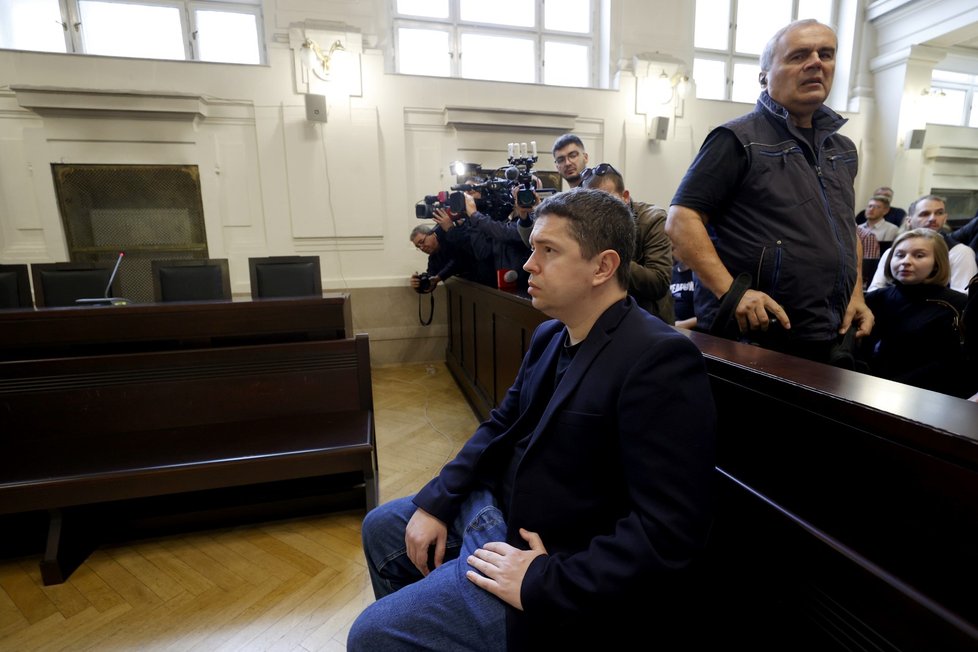 Andrej Babiš mladší u soudu. (16.9.2022)