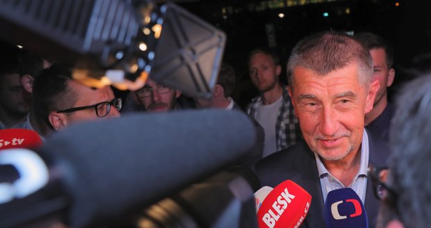 Babiš zamířil do Bruselu na hru o trůny. Stane se Slovák Šefčovič šéfem Evropské komise?