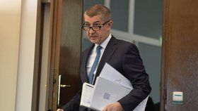 Andrej Babiš během zveřejňování výsledků státního rozpočtu za rok 2016 (na tiskovce konané 3. ledna 2017)