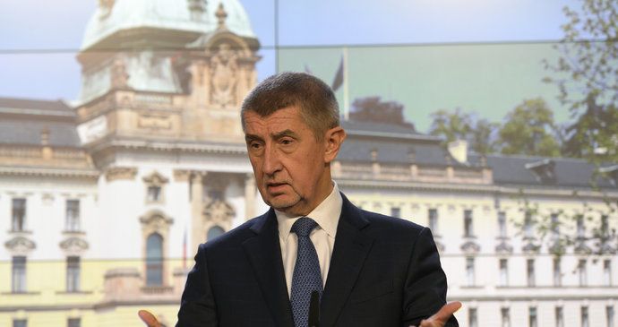 Andrej Babiš na Úřadu vlády hájil projekt nové vládní čtvrti v Letňanech (10.1.2019)